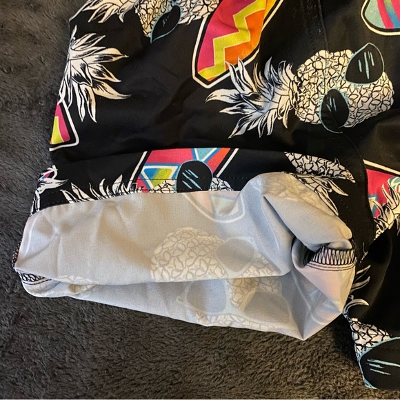 Spotted Zebra Boy's 6/7 Swim Trunks - Picture 6 of 7